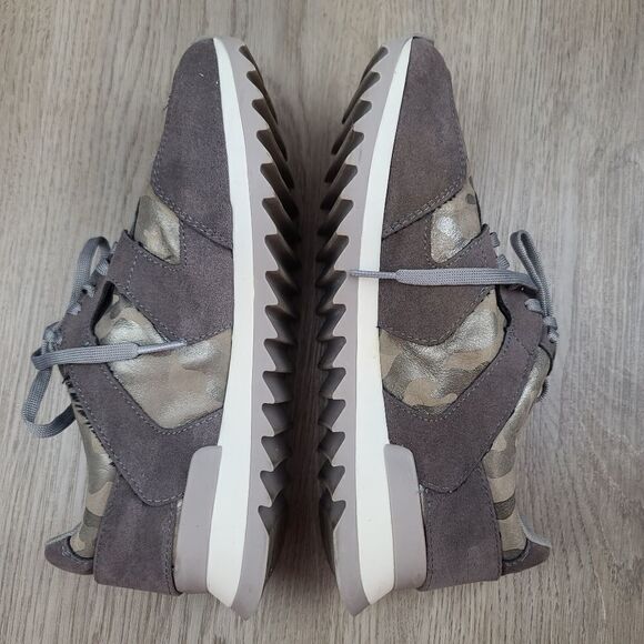 Charleston Shoe Company Chewie Sneakers in camo size 8 - Picture 7 of 9